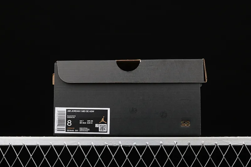 All Categories Air Jordan Jordan Series Basketball Shoes Air Jordan 1 Mid Air Jordan 1 Mid "All-Star" AJ1 Joe 1 China All-Star Black and White Patent Leather Mid-top Versatile Casual Sports Shoes DD1649-001